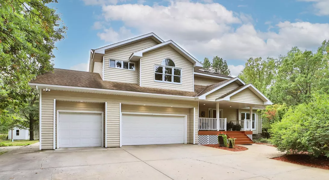 10551 E Shore DR, Merrifield, MN 56465