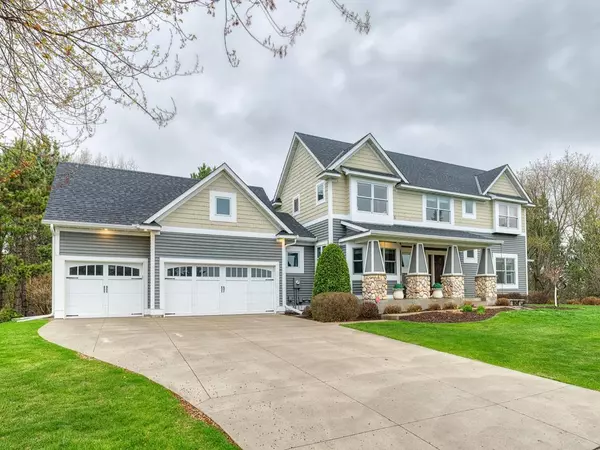 Lake Elmo, MN 55042,9498 51st ST N