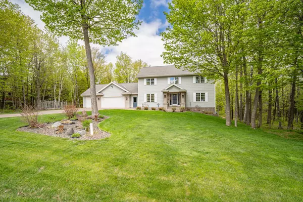 4975 Maribe DR, Hermantown, MN 55811