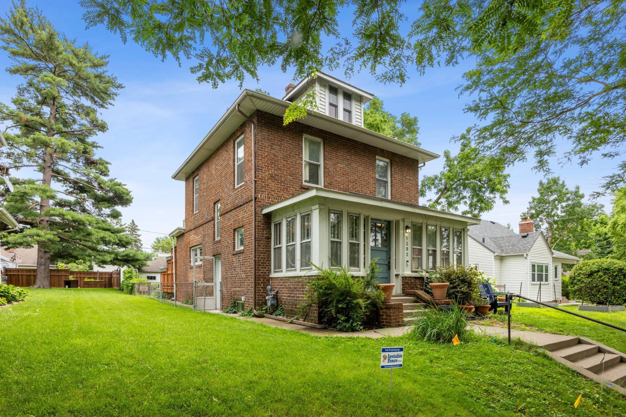 Saint Paul, MN 55117,1282 Folsom ST
