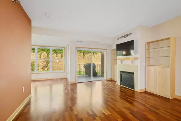 Stillwater, MN 55082,630 Main ST N #203