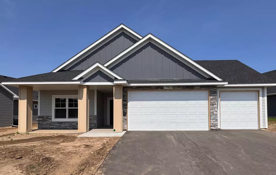 17963 Grantham LN, Lakeville, MN 55044