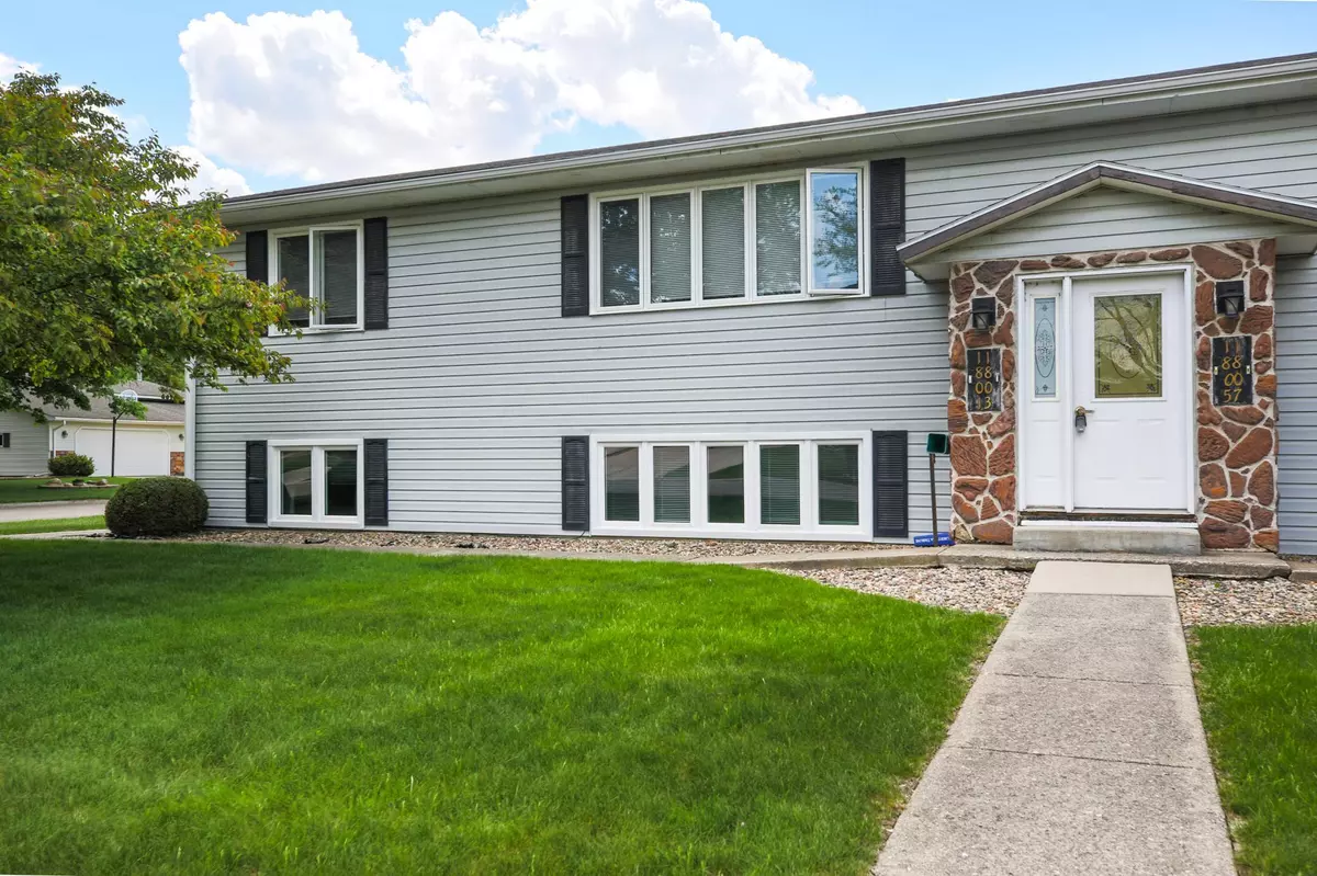 Albert Lea, MN 56007,1801 Lakewood AVE