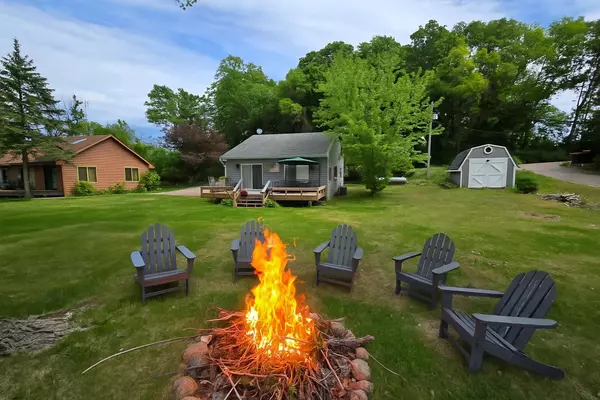 8137 Hoyt AVE SW, Howard Lake, MN 55349