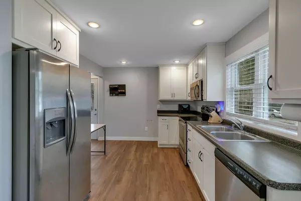 Saint Cloud, MN 56301,1021 10 1/2 AVE S