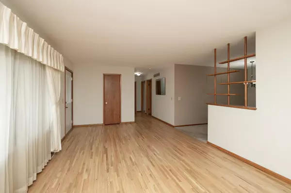 Prescott, WI 54021,110 Vine ST N