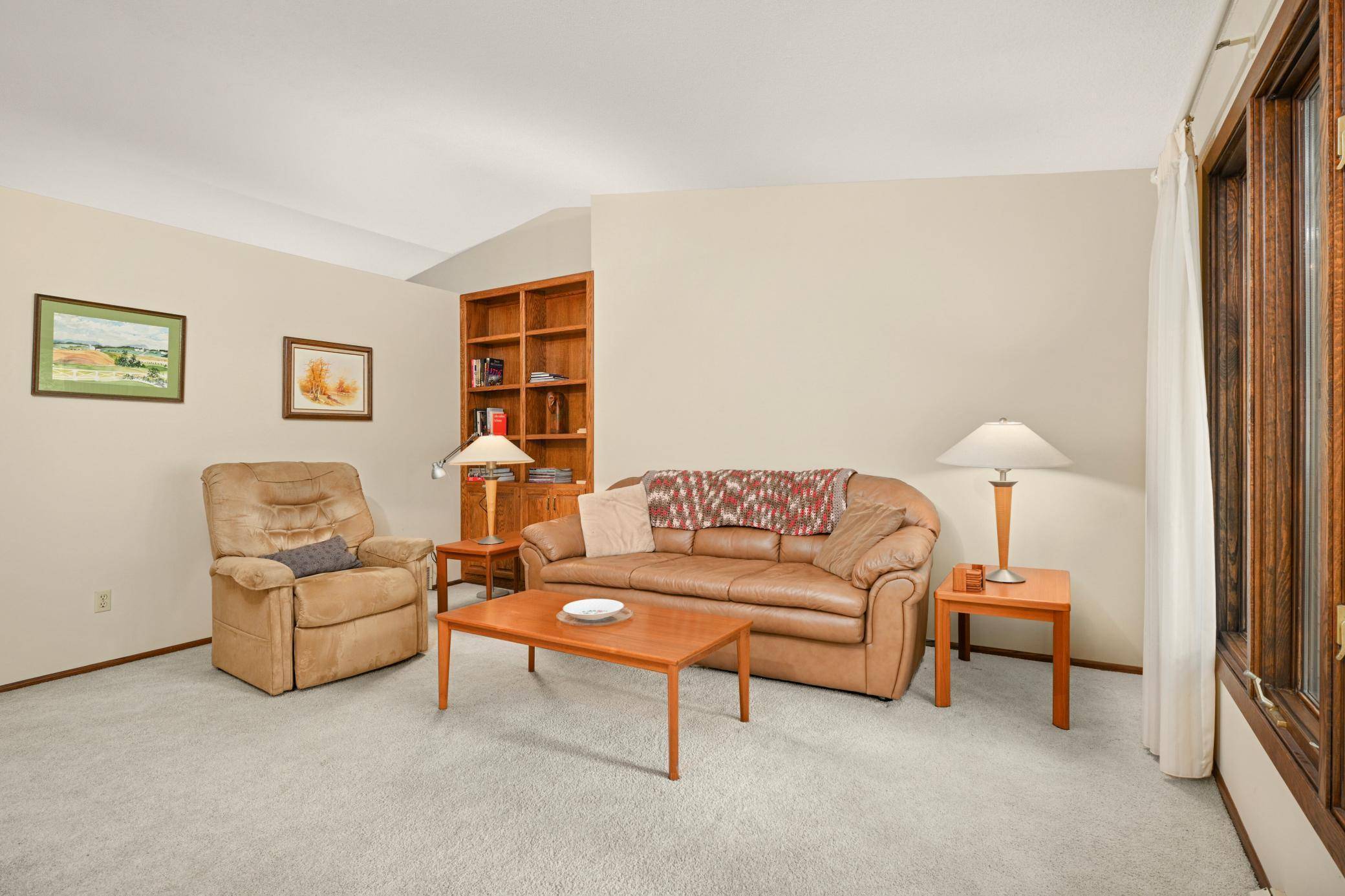 Eden Prairie, MN 55347,9020 High Point CIR