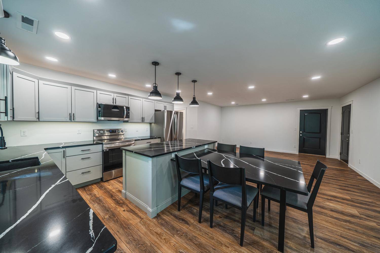 Lake View Twp, MN 56501,12709 E Common RD