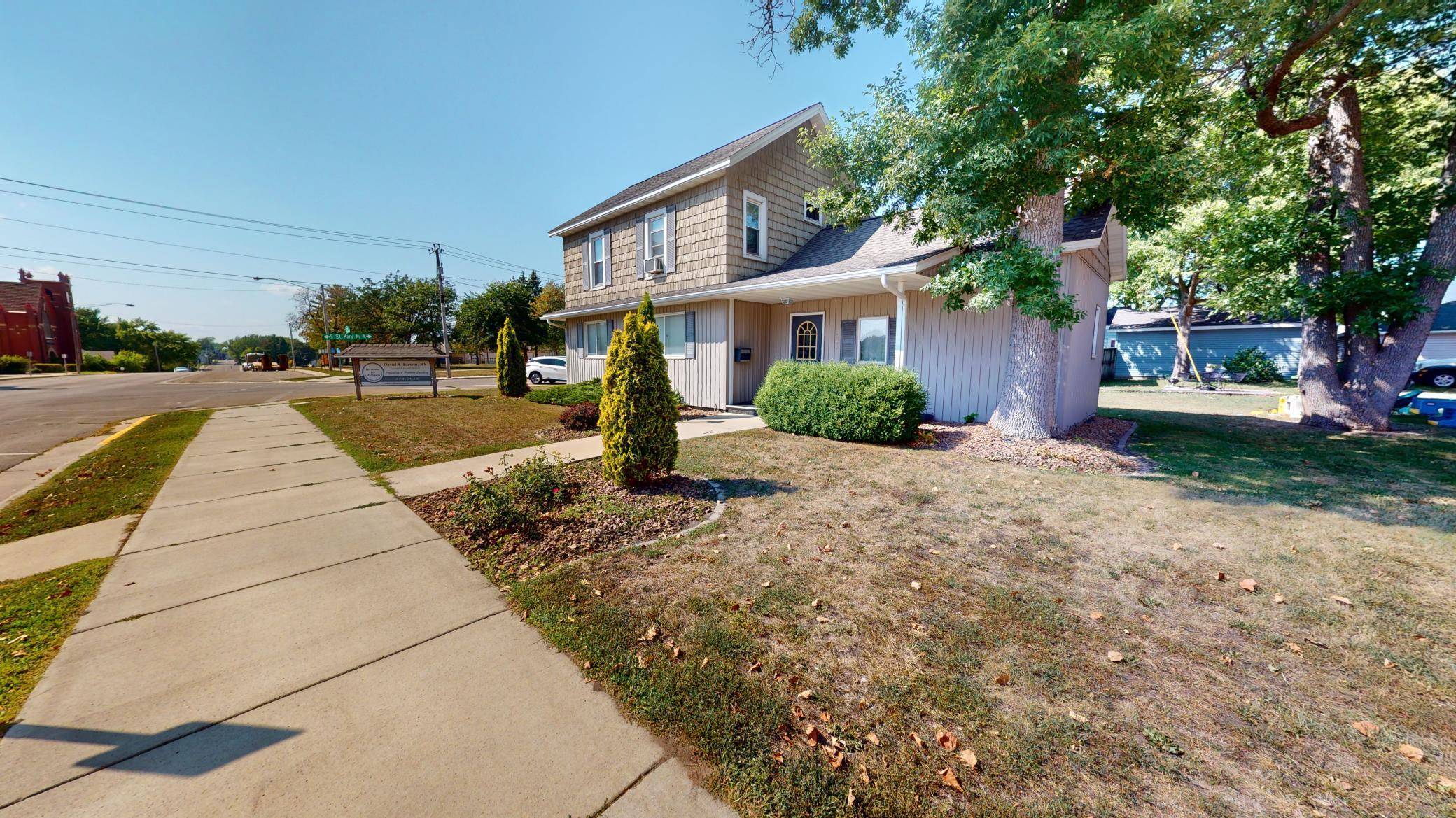 244 Clark ST W, Albert Lea, MN 56007