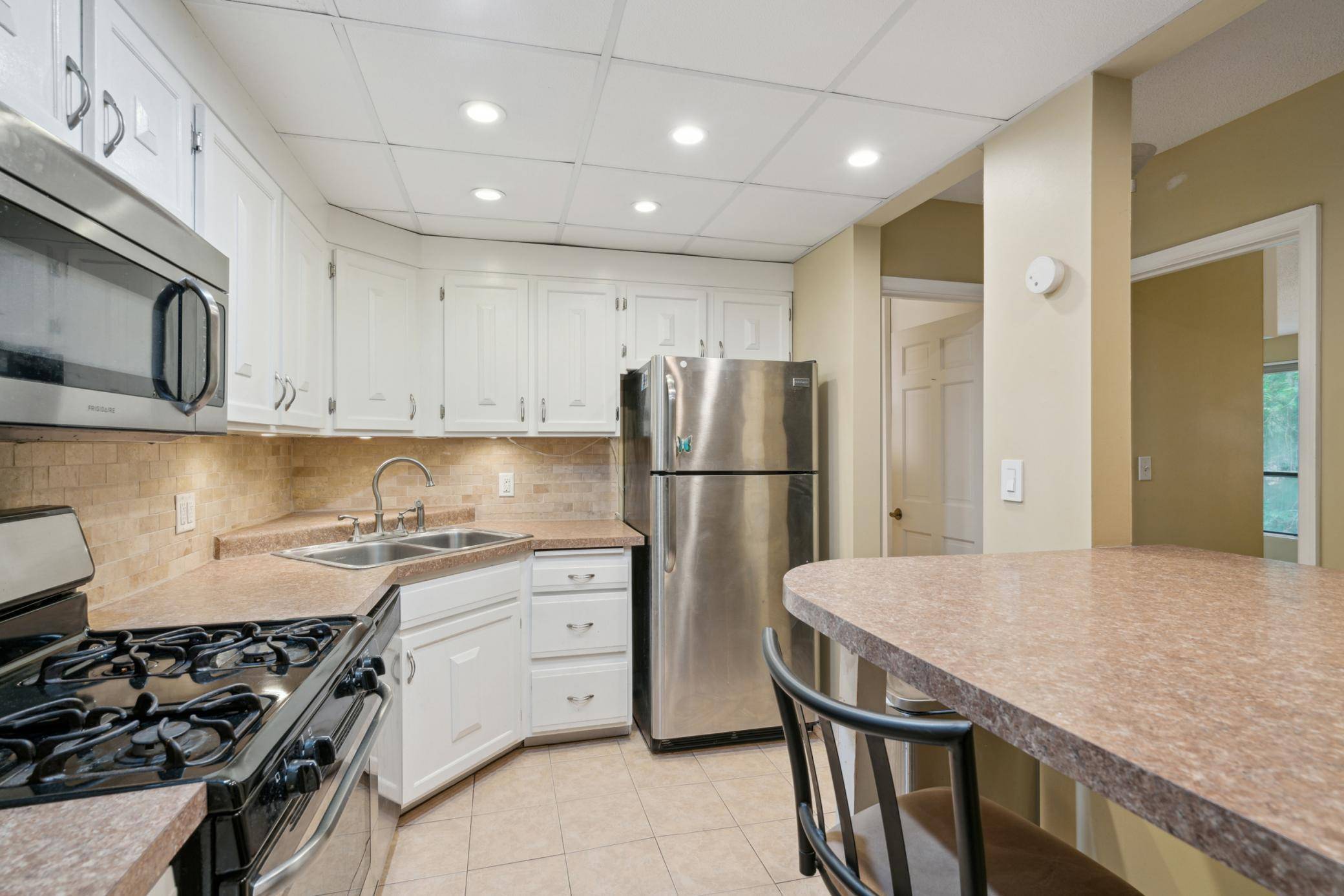 Edina, MN 55436,6710 Vernon AVE S #203