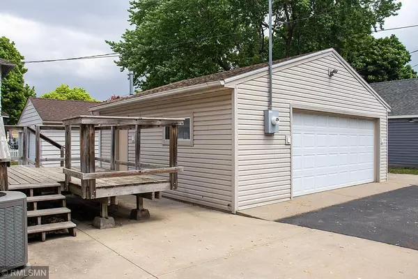 Mankato, MN 56001,911 Sibley ST