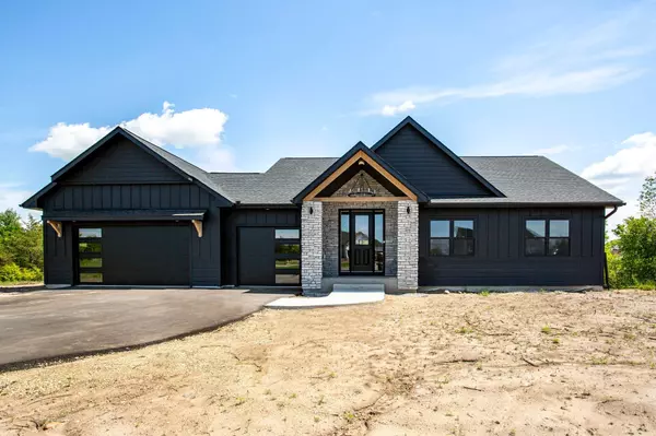 415 Moelter LN, Troy Twp, WI 54016