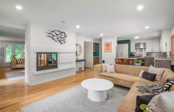 Minnetonka, MN 55345,4744 Westgate RD