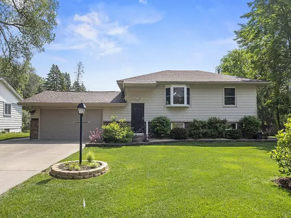 11495 Terrace RD NE,  Blaine,  MN 55434
