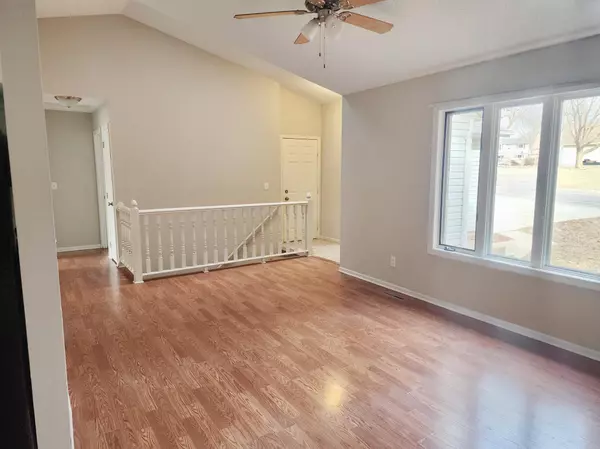Faribault, MN 55021,403 Littleford LN