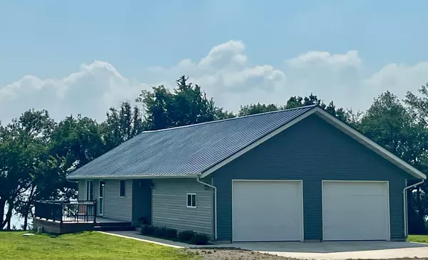 22 Jayvee LN, Lake Sarah Twp, MN 56132