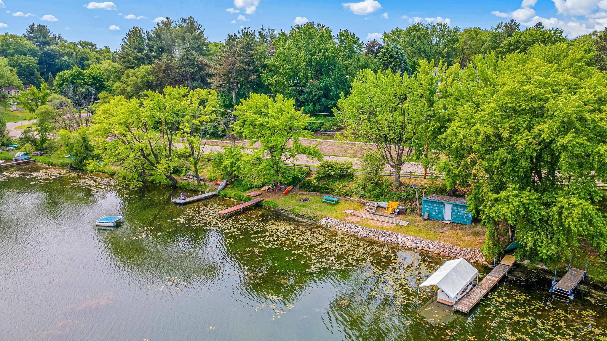 Roseville, MN 55113,432 Mccarrons BLVD S