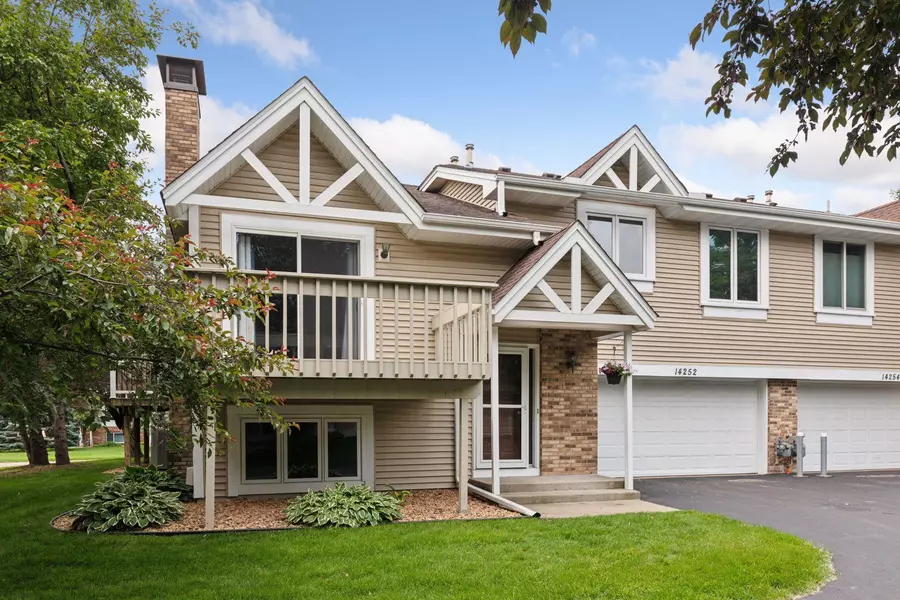 14252 Towers LN, Eden Prairie, MN 55347