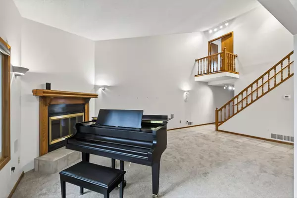 Apple Valley, MN 55124,5357 Upper 147th ST W