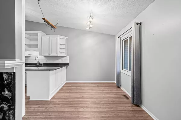 Arden Hills, MN 55112,4373 Arden View CT