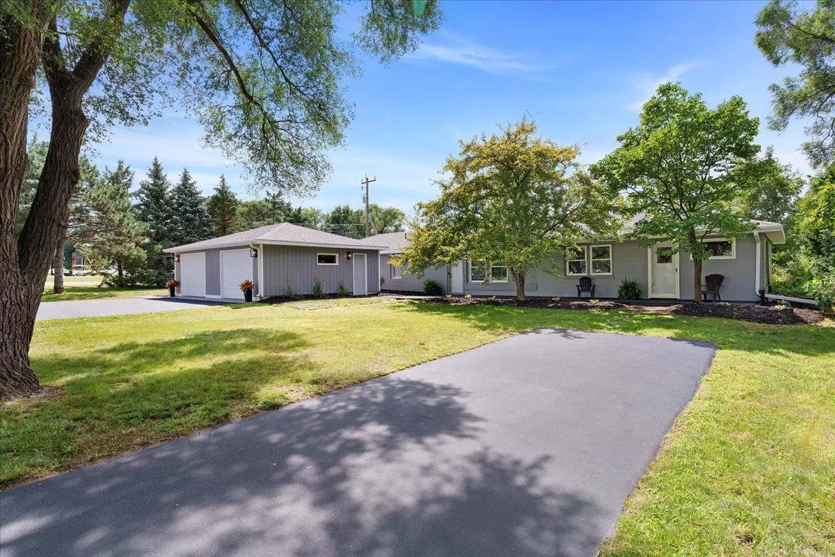 Lakeland, MN 55043,180 Saint Croix TRL N