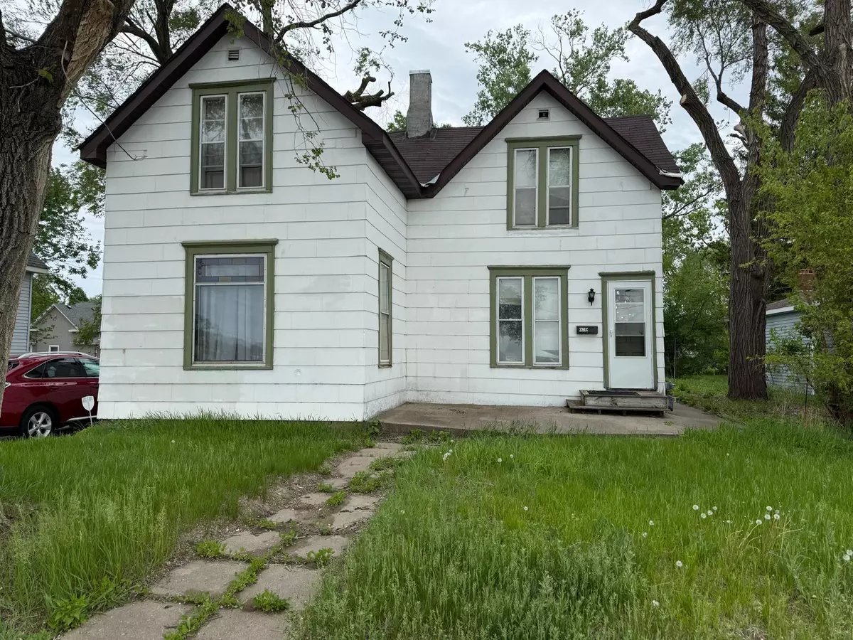 Anoka, MN 55303,2812 6th AVE