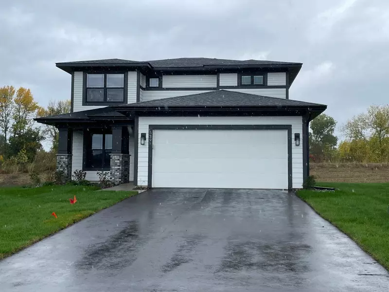 5395 Robinwood CT, Victoria, MN 55318