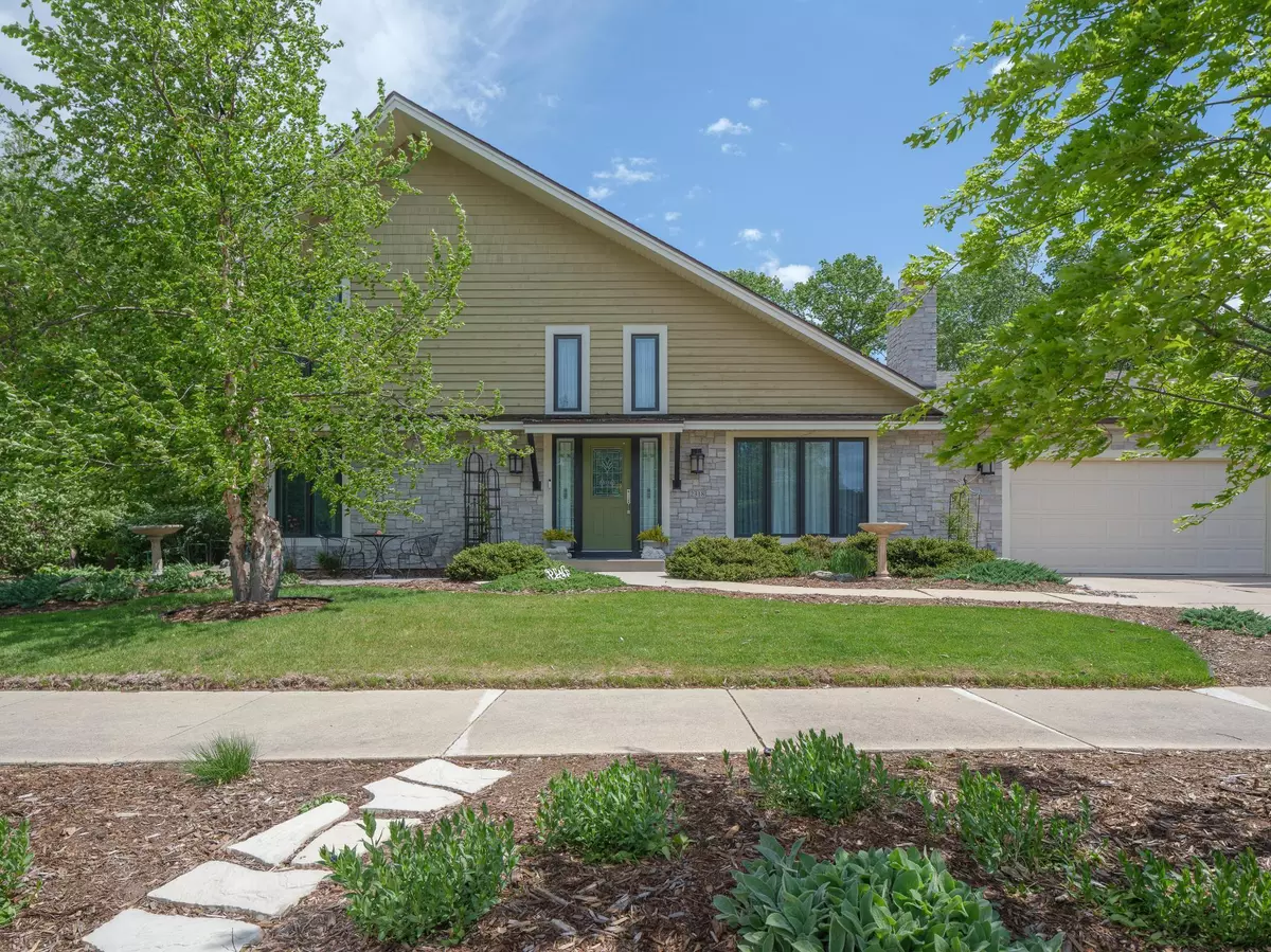 Rochester, MN 55901,2318 Telemark LN NW