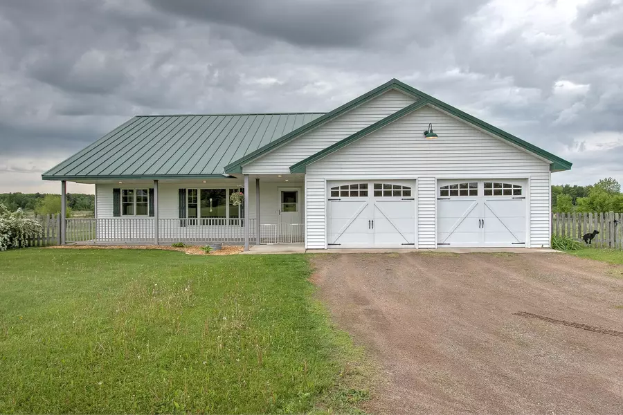 2563 125th AVE, Braham, MN 55006