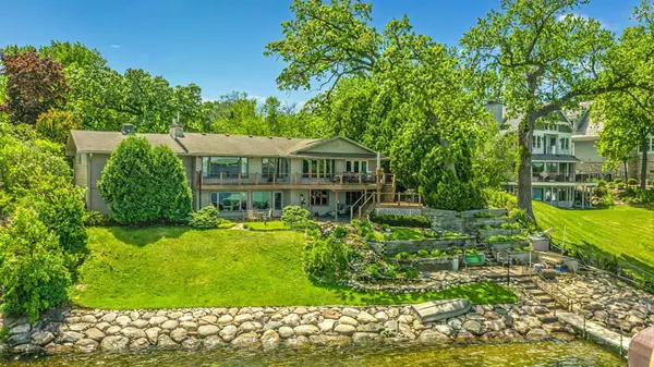 Minnetonka, MN 55391,17412 County Road 101 W