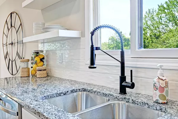 Little Canada, MN 55117,2610 Lake Shore AVE