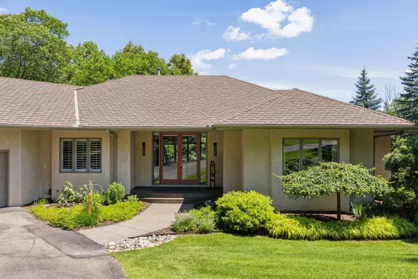 Minnetonka, MN 55305,13936 Oakland PL