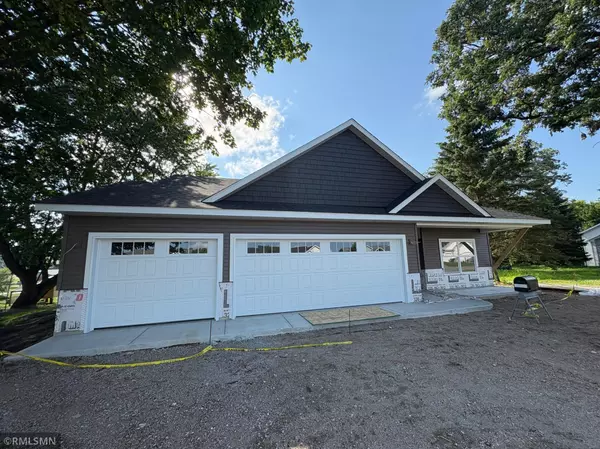 820 Morrison AVE S, Annandale, MN 55302