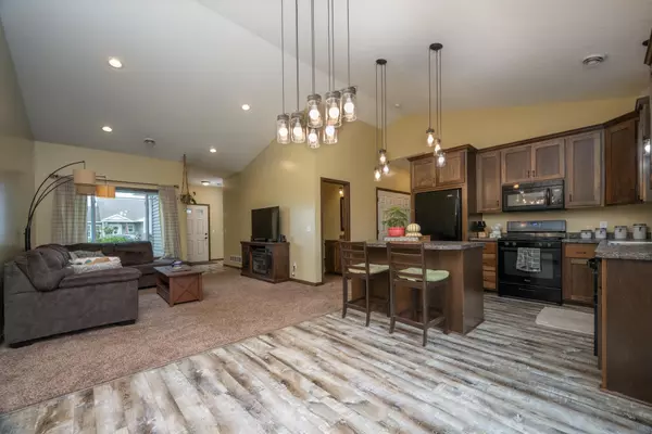 Osceola, WI 54020,411 Ladd LN