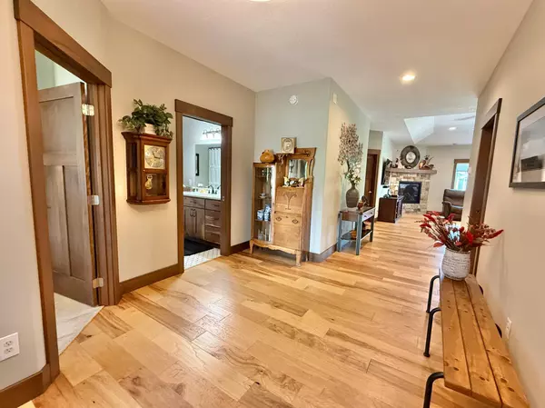 Detroit Lakes, MN 56501,910 Lake Forest CIR
