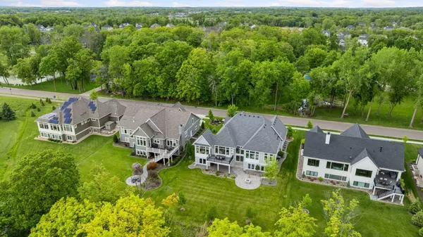 Medina, MN 55340,677 Shawnee Woods RD