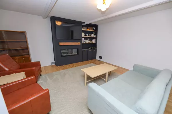 Alexandria, MN 56308,1423 Cedar ST