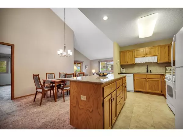 Woodbury, MN 55125,6886 Romeo RD