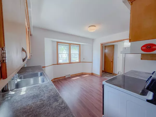 Saint Paul Park, MN 55071,938 Selby AVE