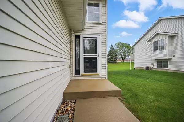 Owatonna, MN 55060,140 Cedar Cove LN