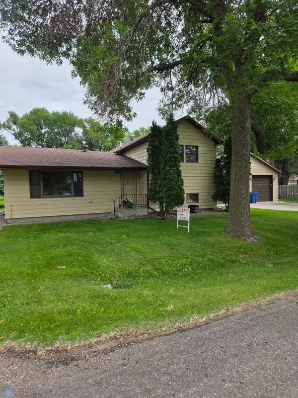 114 Hawley AVE S, Glyndon, MN 56547