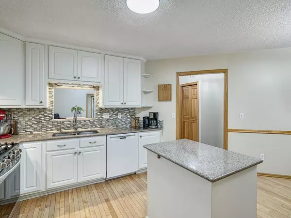 White Bear Twp, MN 55110,5420 Saxony CT