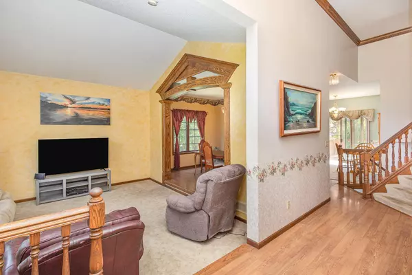 Oakdale, MN 55128,5462 Golfview CIR N