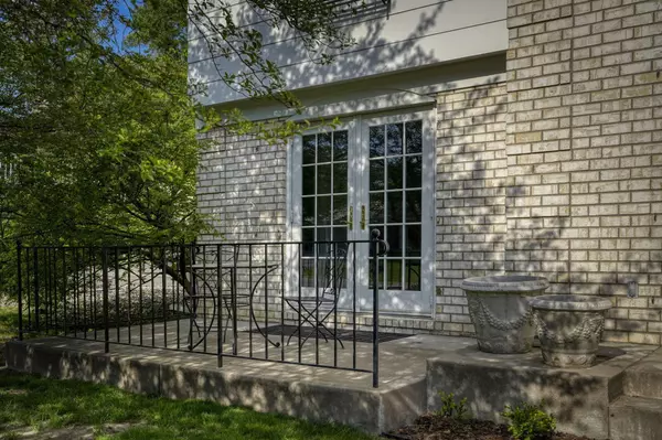 Edina, MN 55436,5721 Londonderry RD