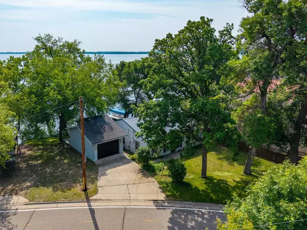 Spicer, MN 56288,337 Lake Ave N