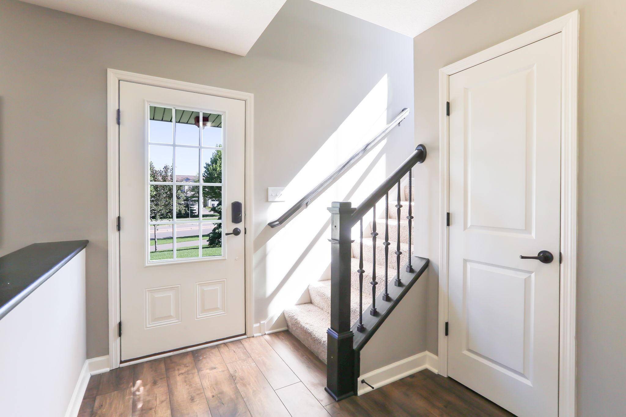 Woodbury, MN 55129,3276 Lakewood TRL