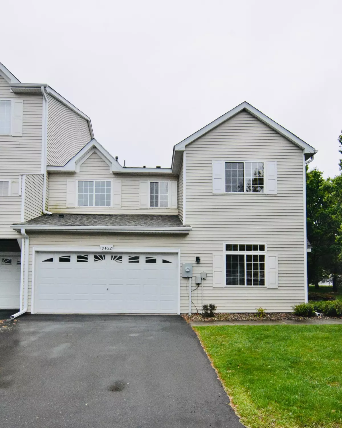 Eden Prairie, MN 55347,9452 Marshall RD