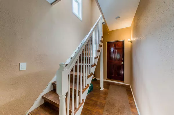 Minneapolis, MN 55404,2450 13th AVE S