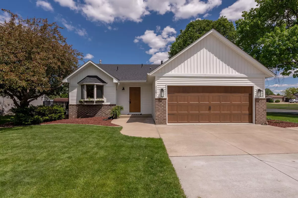 Shakopee, MN 55379,1291 Sapphire LN