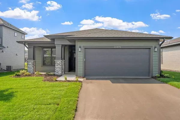 11441 51st CIR NE, Albertville, MN 55301
